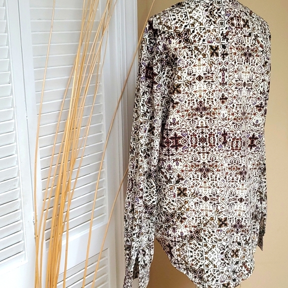 Sanctuary Size M Multi Color Print Button Down, Adjustable Roll - Up Sle… - Picture 2 of 7